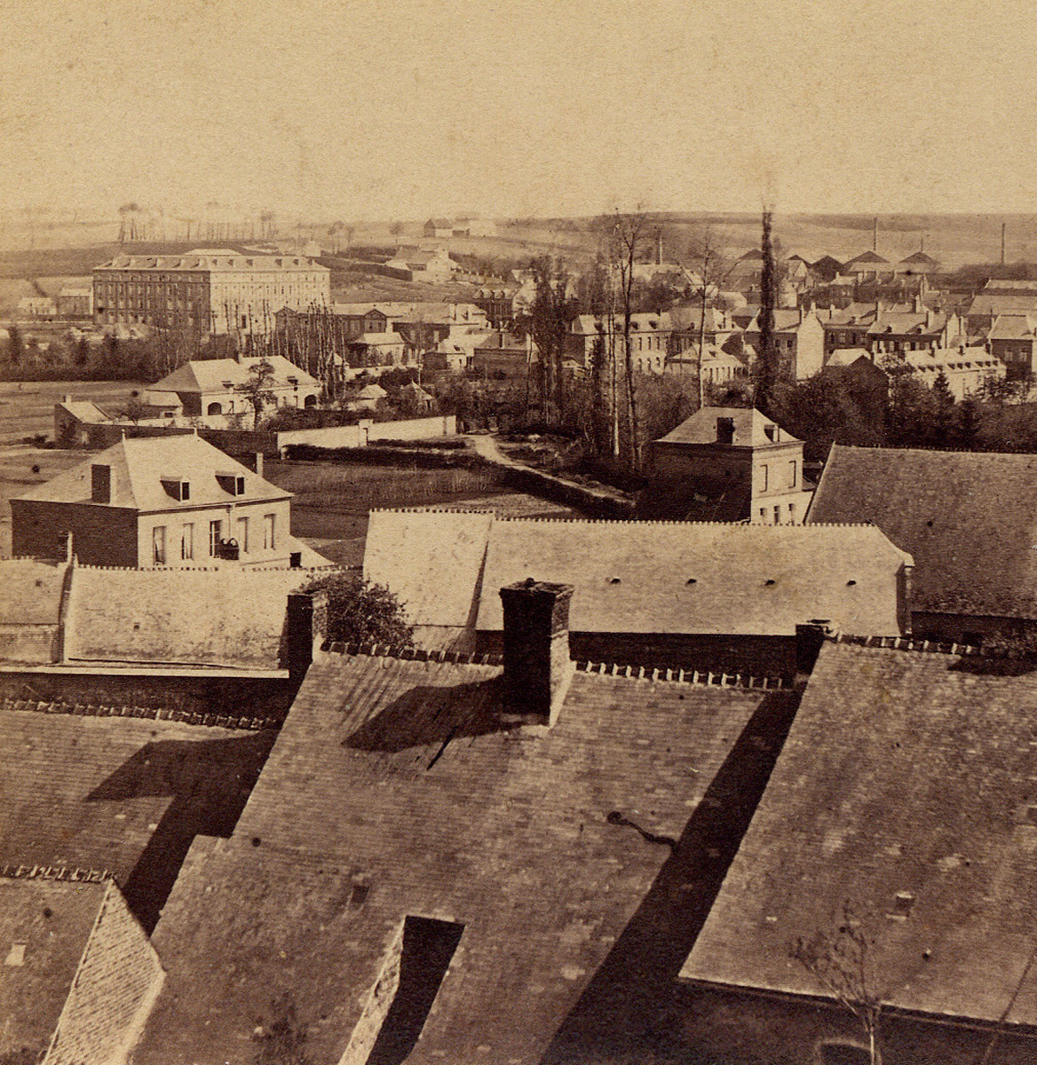 La vue stéréoscopique, l'une des plus anciennes photographies du Familistère, es