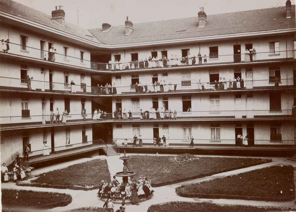 La cour du pavillon de Cambrai