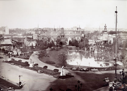 Vue du pavillon des usines Schneider du Creusot à l’Exposition universelle de Pa