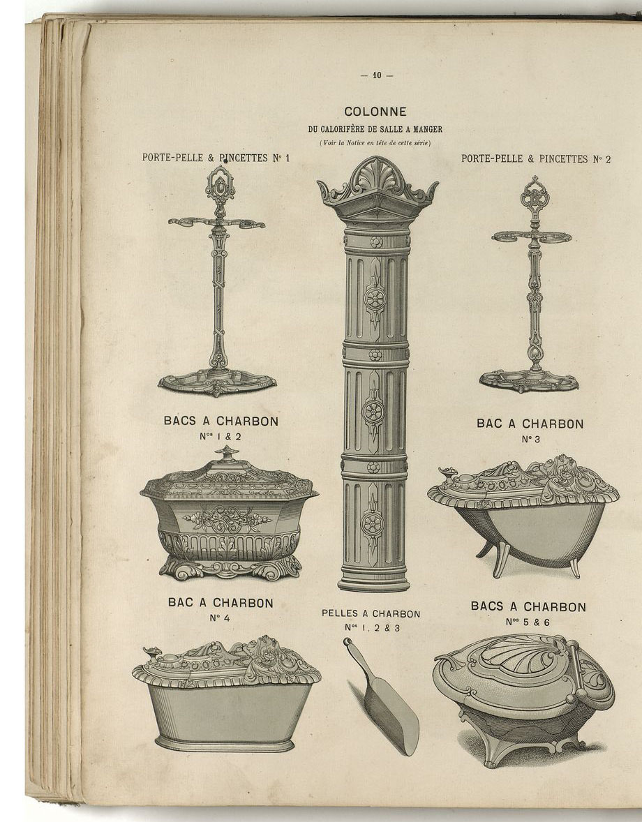 La page du catalogue présente divers accessoires, dont les bacs à charbon.