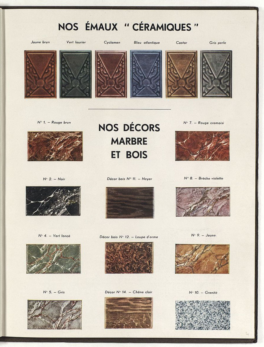 La page du catalogue de 1931 présente en couleur les décors émaillés à l'imitati
