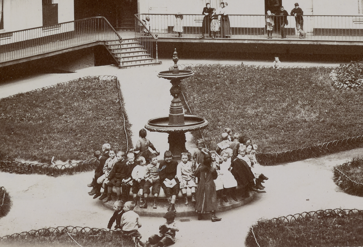 La cour du pavillon de Cambrai