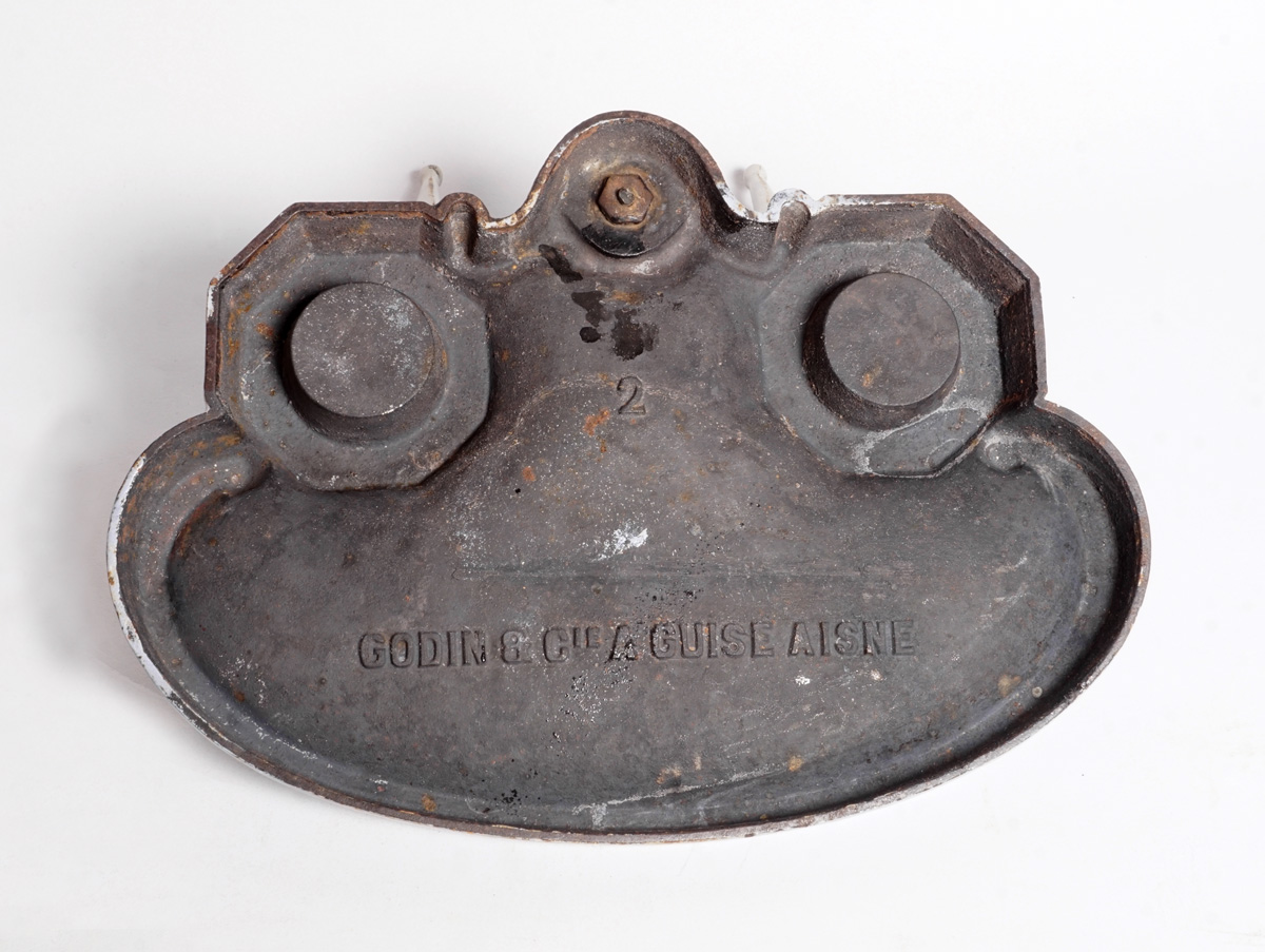 Vue du dessous de l'encrier n° 2