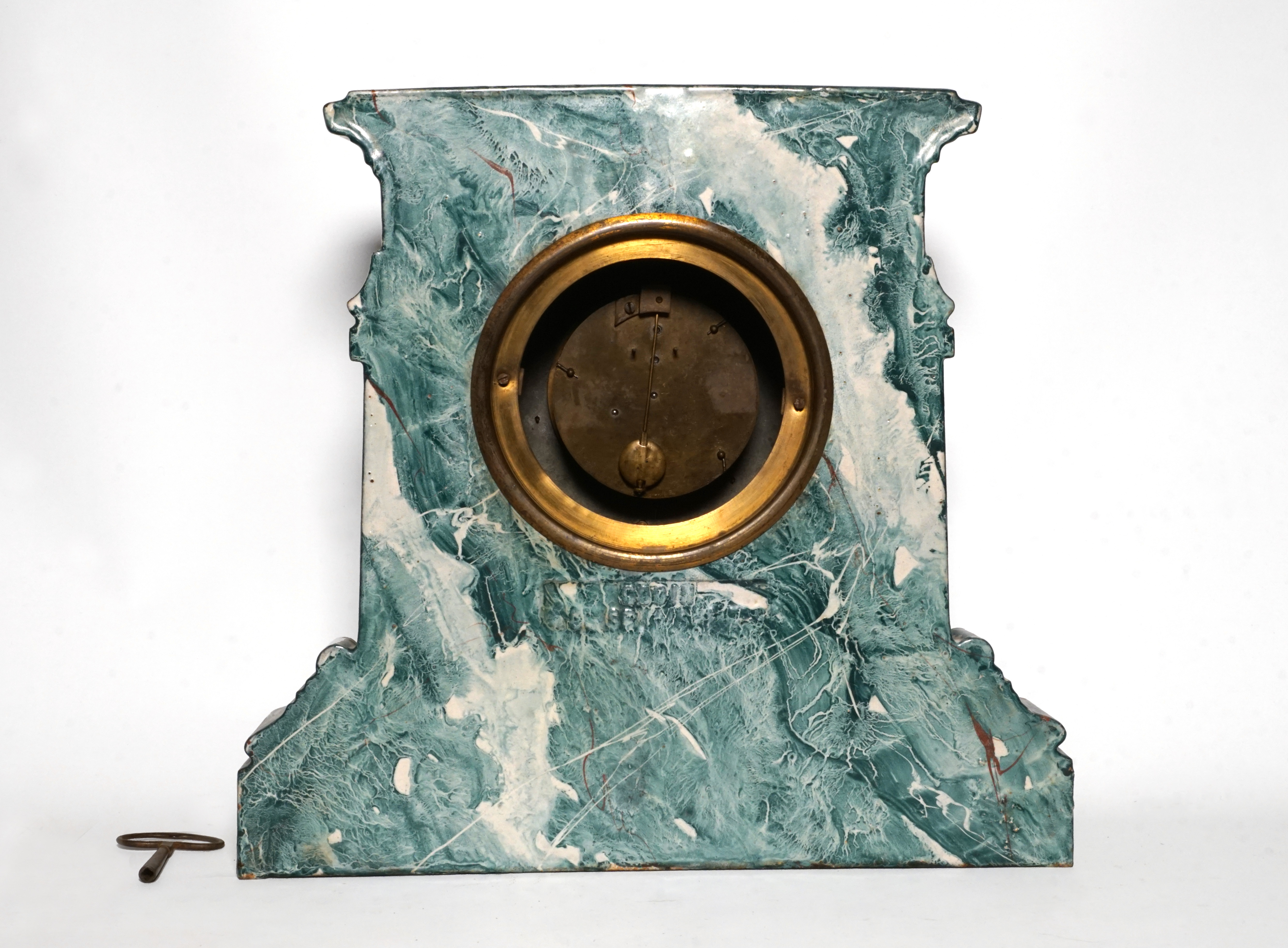 Vue du dos de la pendule n° 5