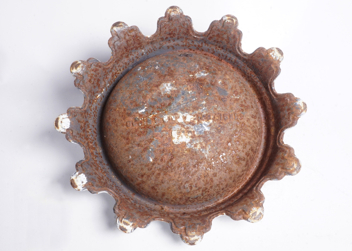 Vue du dessous du crachoir n° 10