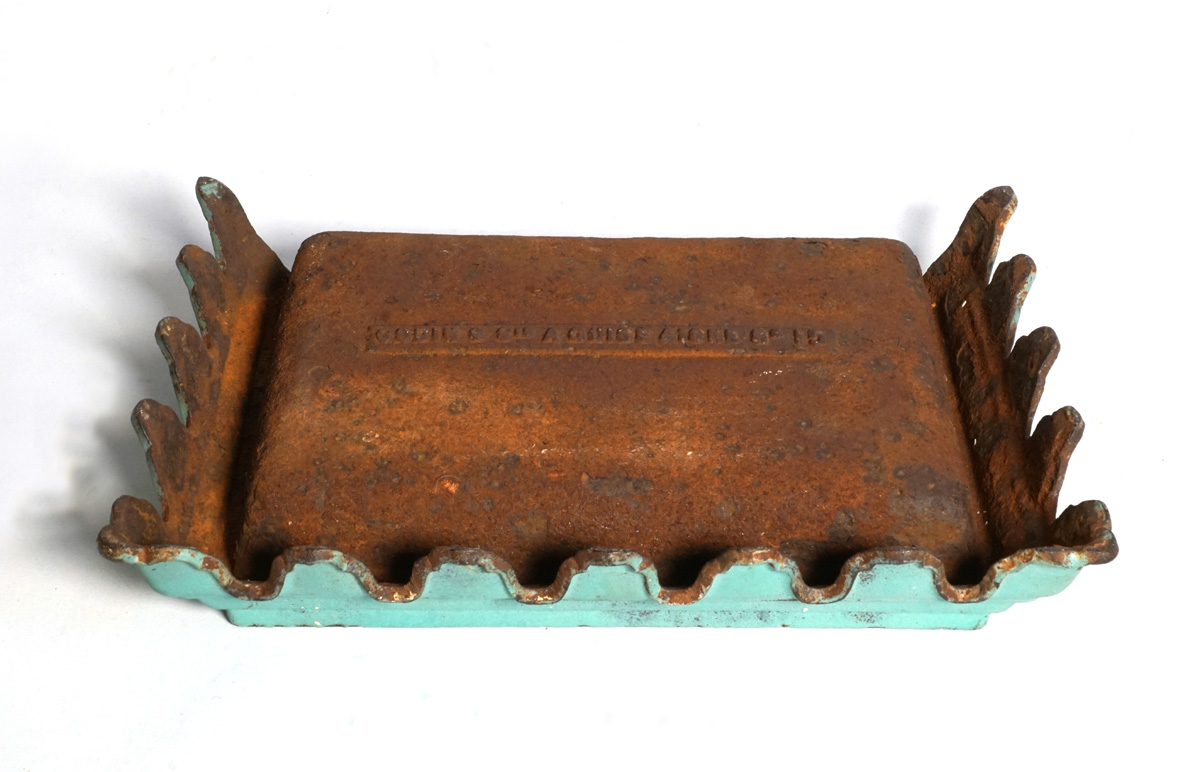 Vue du dessous du crachoir n° 15