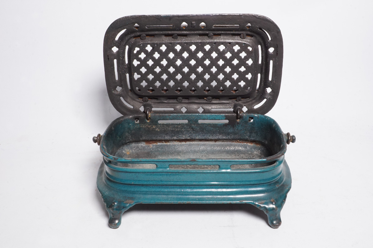 Vue de la chaufferette n° 5 couvercle ouvert