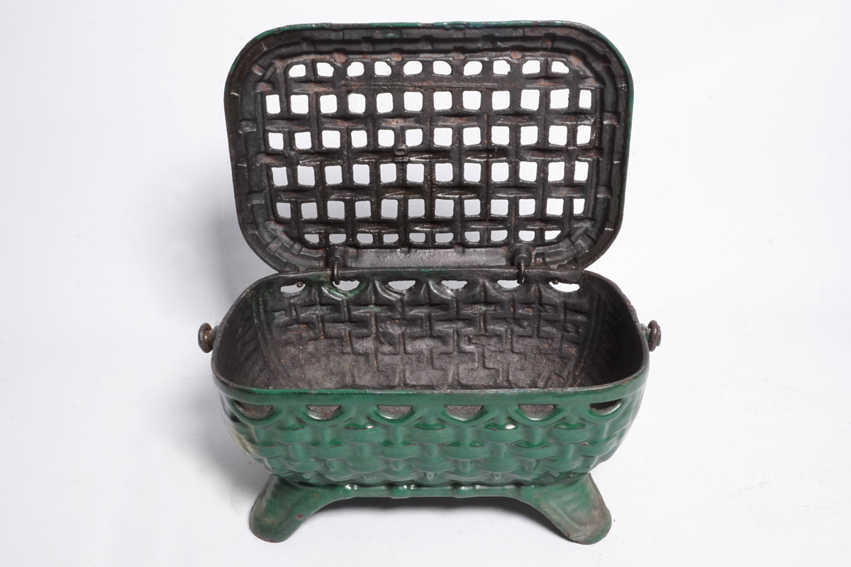 Vue de la chaufferette n° 10 couvercle ouvert