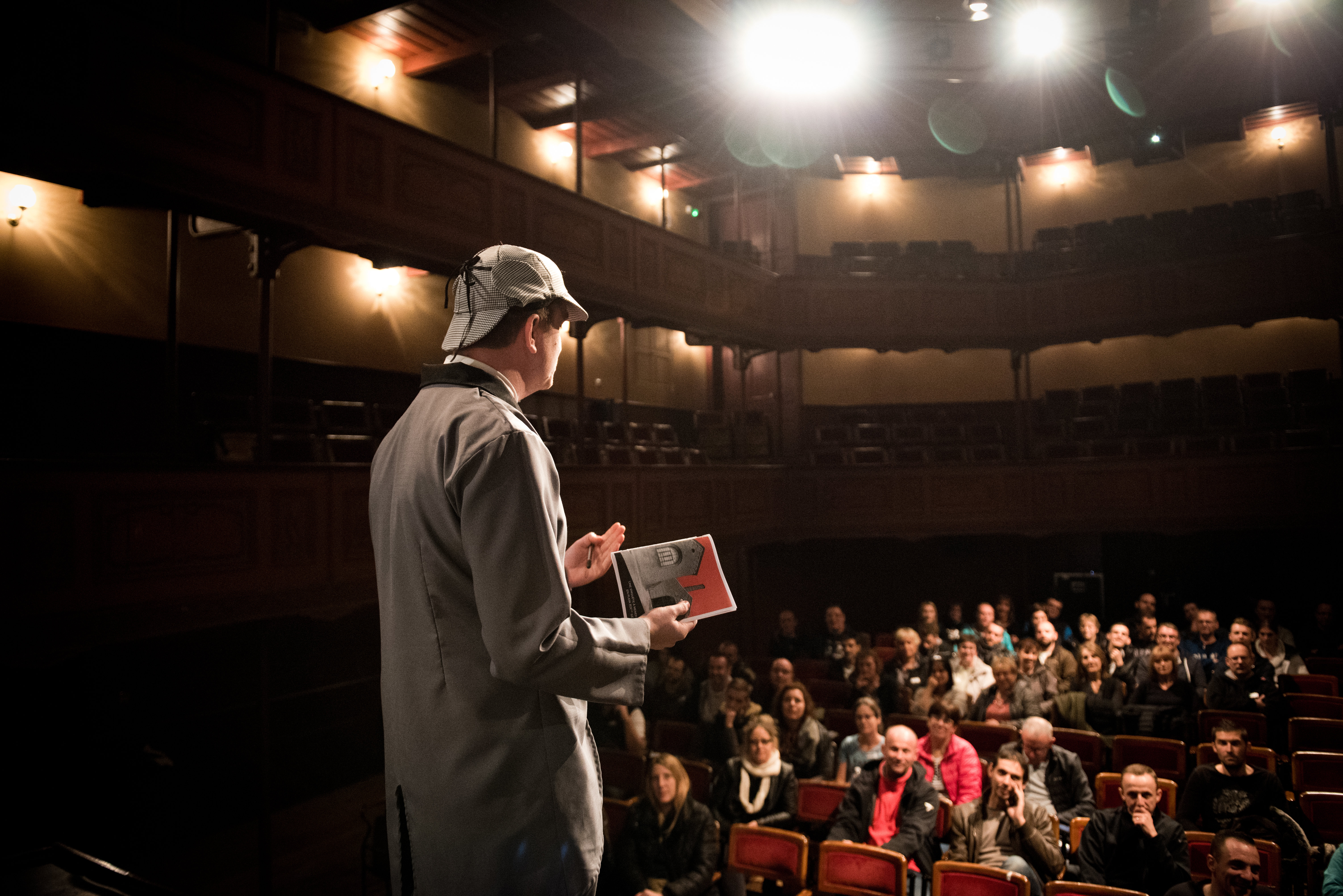 Enquête au Familistère (murder party)