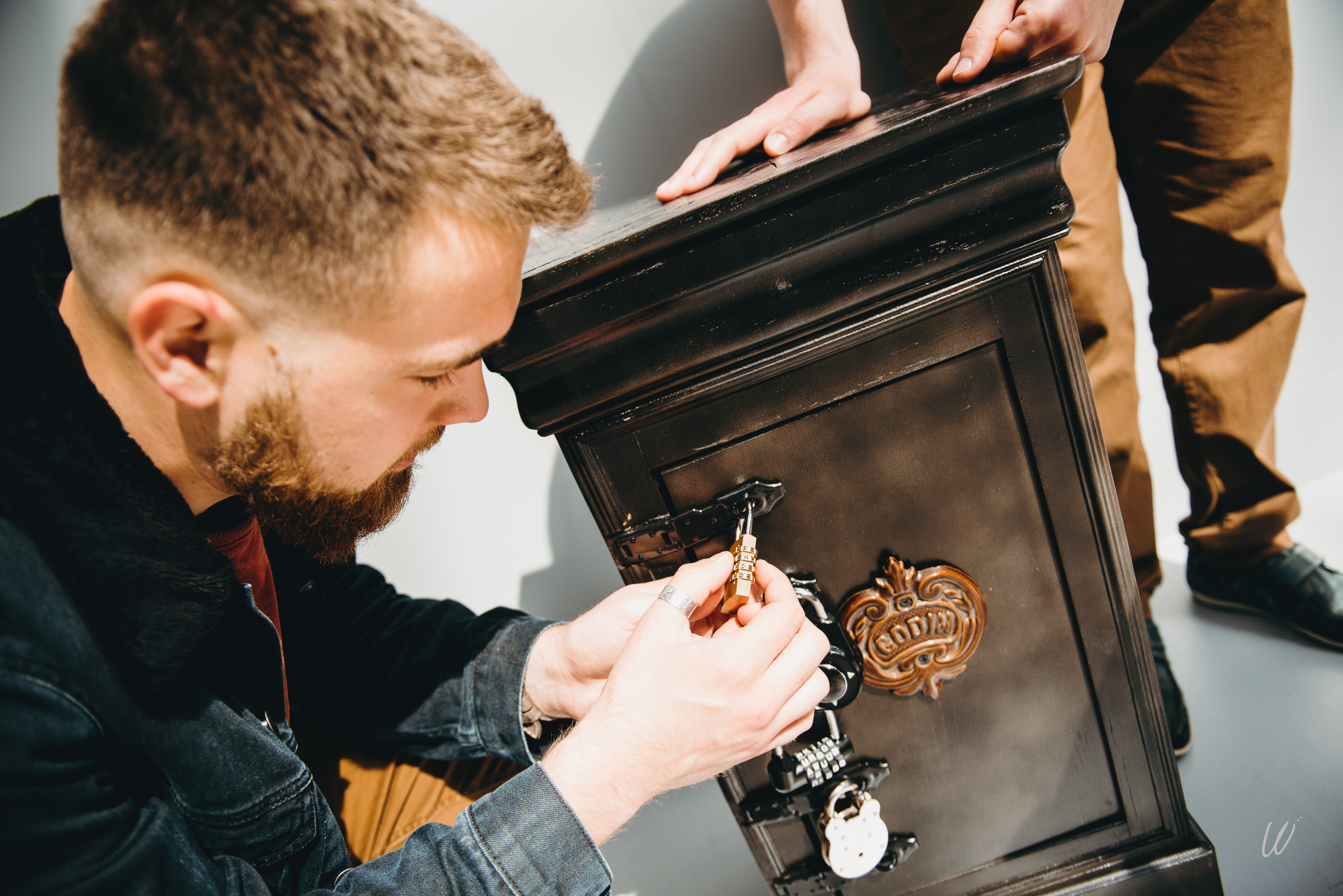 Le vol des statuts - team building au Familistère