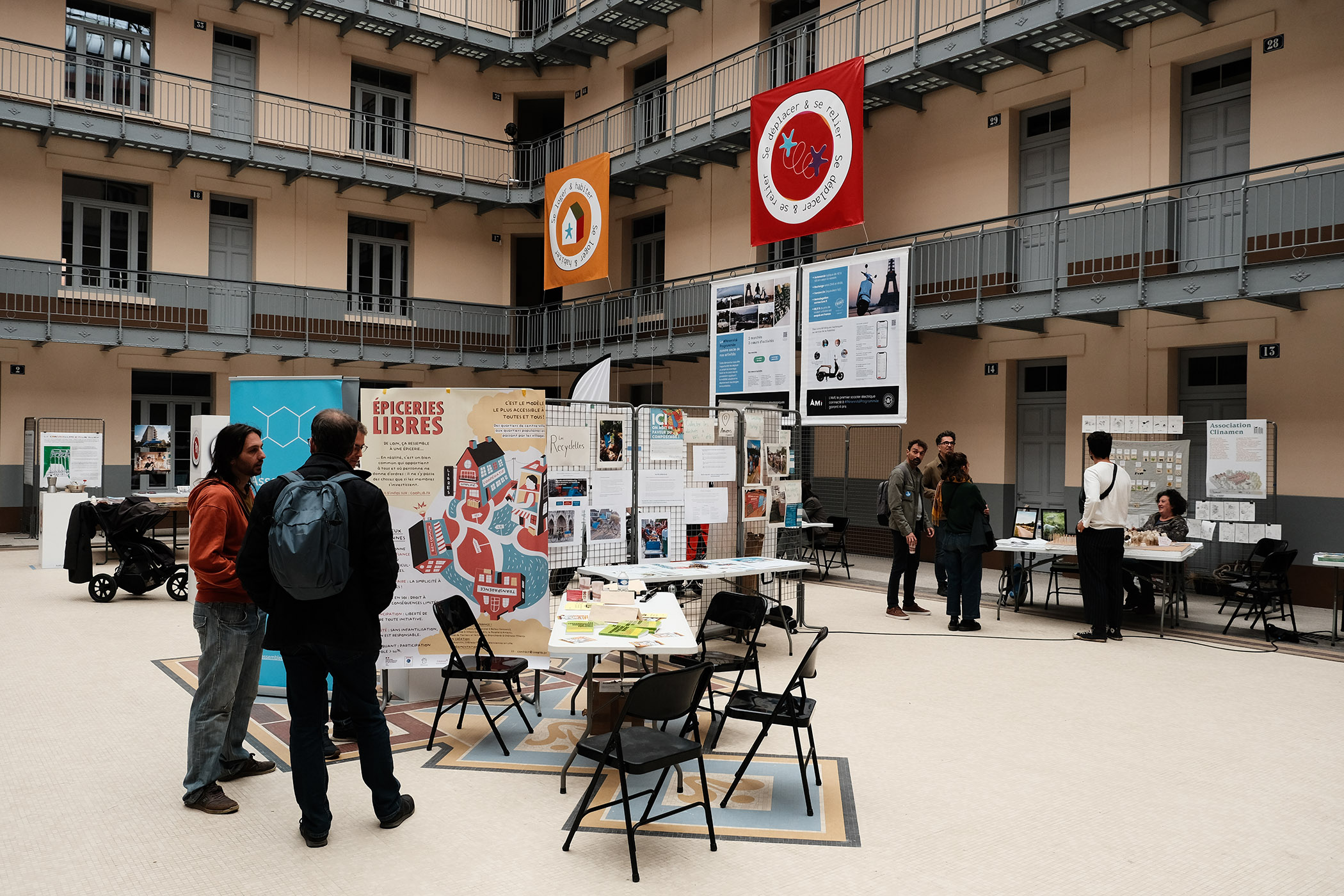 Forum _ aile gauche du Familistère