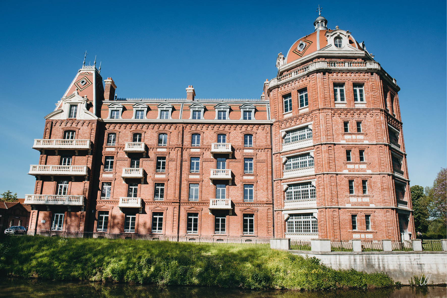 Vue de l'aile gauche du Familistère