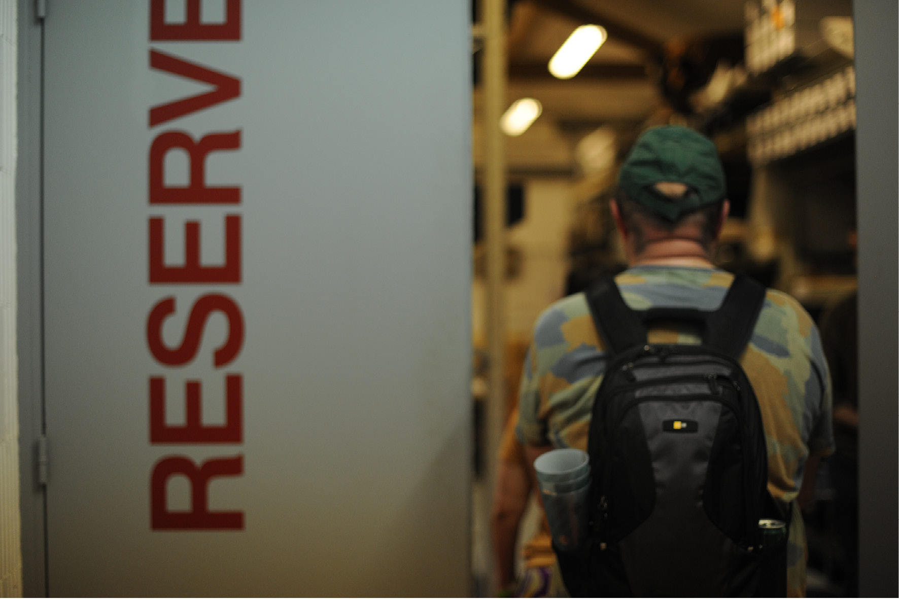 Entrez dans les réserves du Familistère